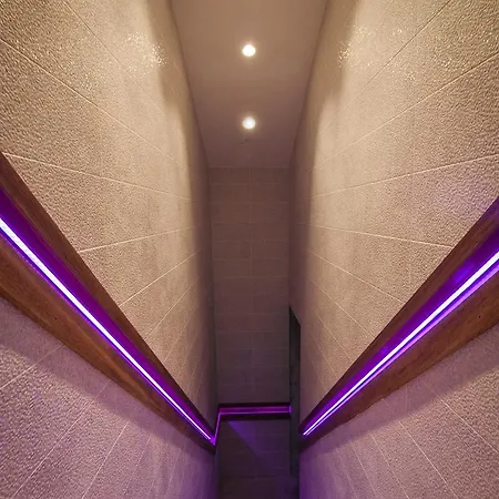 Apartahotel Oca Flores Boutique 4*