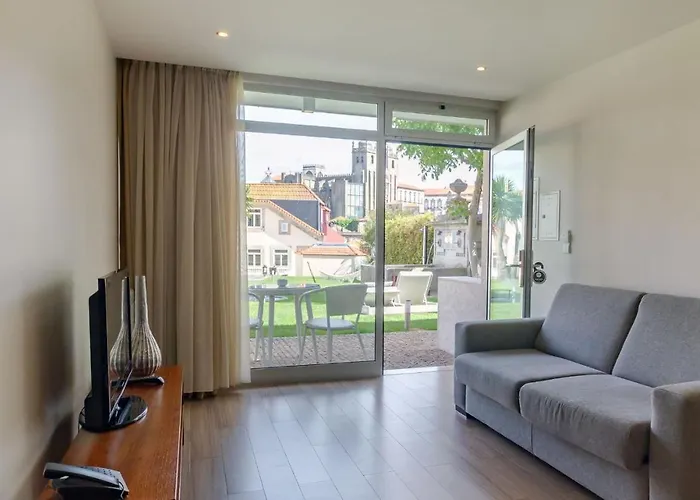 Oca Flores Hotel Boutique Aparthotel 4*