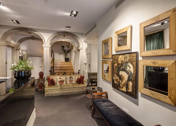 Oca Flores Hotel Boutique Aparthotel 4*