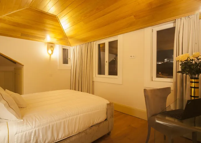 Oca Flores Hotel Boutique 4*