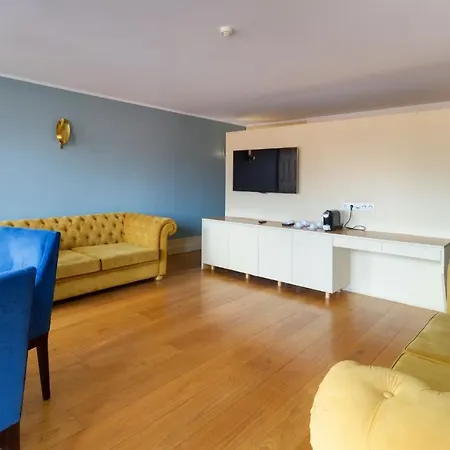 Apartmanhotel Oca Flores Boutique 4*