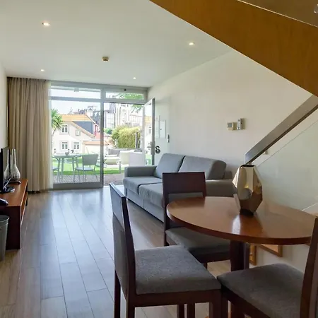 Oca Flores Boutique Aparthotel 4*